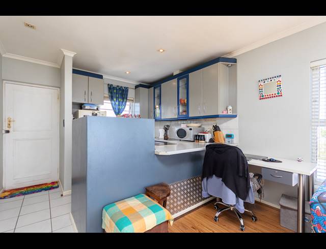 2 BEDROOM APARTMENT FOR SALE IN WEST BEACH